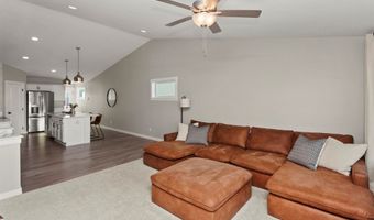 2805 20th St SW, Altoona, IA 50009