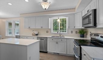 231 Vaughn Hill Rd, Bolton, MA 01740