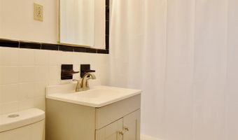 34 NEWMAN Ave 1, Bayonne, NJ 07002
