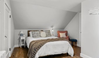 72 Kane Ave, Middletown, RI 02842