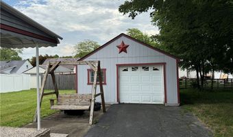 161 N Roanoke Ave, Austintown, OH 44515