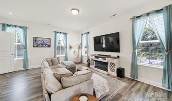 4202 Alexander View Dr 36, Charlotte, NC 28226