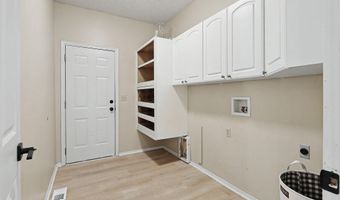 4260 N Rushwood Ct, Bel Aire, KS 67226