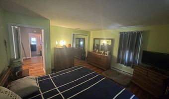 41 Mansion St, Bellingham, MA 02019