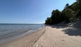 6313 Five Mile Point Rd, Allouez, MI 49805