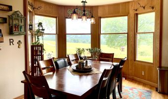 24352 St. Hwy Ee, Aurora, MO 65605