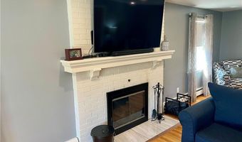 45 Rosemary St, Cranston, RI 02920