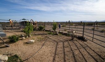 7190 E Red Barrel Rd, Yucca, AZ 86438