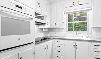 153 Shady Ln, Advance, NC 27006