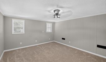 213 N Cleveland Ave, Adel, GA 31620