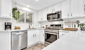 15 Rosewood, Aliso Viejo, CA 92656