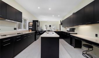 29 Dennell Dr, Lincoln, RI 02865