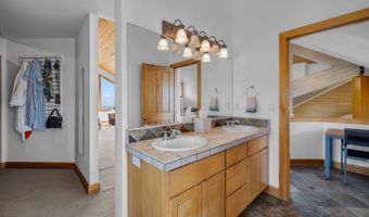 59641 Calgary Loop, Bend, OR 97702