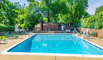 4932 SAUQUOIT Ln, Annandale, VA 22003