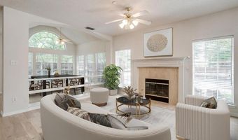 3761 Woodshadow Ln, Addison, TX 75001