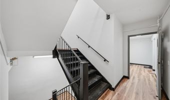 111-121 Locust St, Ambridge, PA 15003