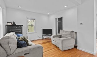 136 Juniper St, East Providence, RI 02914