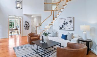 4831 26TH St N, Arlington, VA 22207