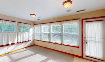 7427 Oak Knoll Dr, Indianapolis, IN 46217