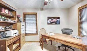 3050 Gaineswood Ave, Baxter Springs, KS 66713