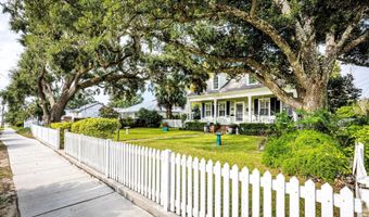 145 Saint Francis St, Biloxi, MS 39530