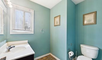 1176 W 6TH St, Laurel, DE 19956