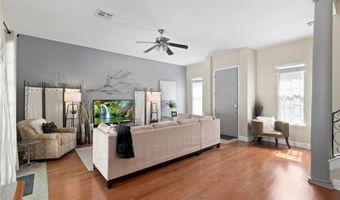 215 W ORLANDO St, Orlando, FL 32804