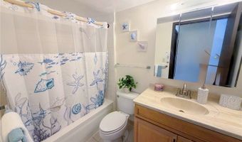 98-729 Moanalua Loop 201, Aiea, HI 96701
