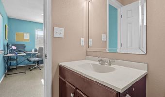 702 CEDAR St, Anthony, TX 79821