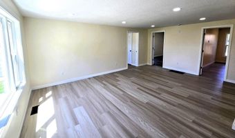 1014 Eckart Ave, Auburn, IN 46706