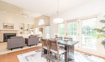 5812 HICKORY HOLLOW Ln, Doylestown, PA 18902