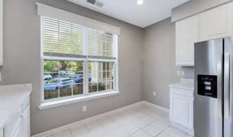 20901 CEDARPOST Sq 101, Ashburn, VA 20147
