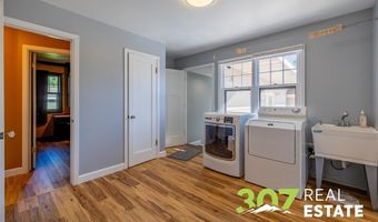 1632 20th St, Cody, WY 82414