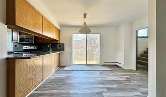 432 Edgewater Dr, Algonac, MI 48001