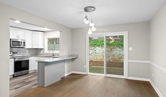 4727 EXETER St, Annandale, VA 22003