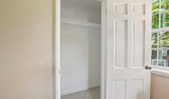4819 28TH St S B, Arlington, VA 22206