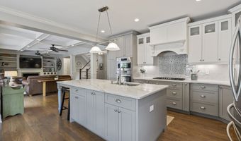 89 Alpine Dr, Burlington, CT 06013