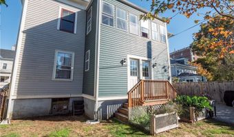 4 Newport Ave B2, Newport, RI 02840