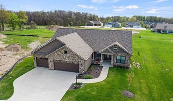 2008 Bogey Ct, Auburn, IN 46706