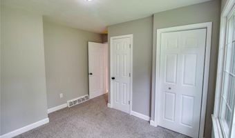3531 Hoover Dr, Alton, IL 62002