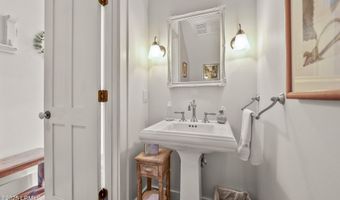 110 Coosaw Club Dr, Beaufort, SC 29907