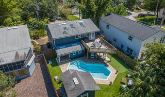 310 MAGNOLIA St, Atlantic Beach, FL 32233