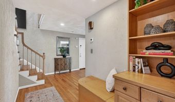 28 Algonquin Ave, Andover, MA 01810