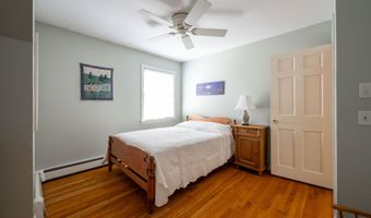 7 S Ridge Rd, Brookfield, CT 06804