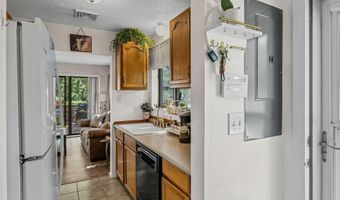 20 Roundhouse Rd 20, Bourne, MA 02532