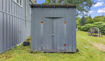 748 Riverside Dr, Augusta, ME 04330