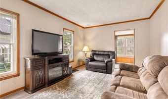 208 12th St SE, Austin, MN 55912