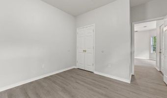 6118 E Benton St, Bay St. Louis, MS 39520