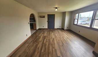 1403 S Lloyd St, Aberdeen, SD 57401