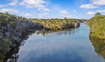 13610 Oak View Ln, Andalusia, AL 36421